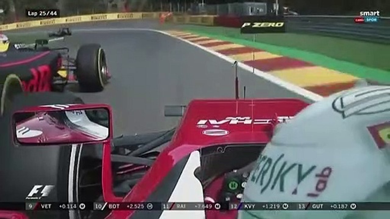 Vettel Verstappen mücadelesi
