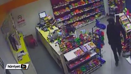 Silahlı soyguncuyu, kamera görüntüleri ele verdi