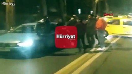 Beşiktaş'ta sürücülerin yumruklu kavgası kamerada