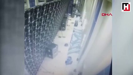 Beşiktaş'taki otelde dev LED ekranlar böyle devrildi!