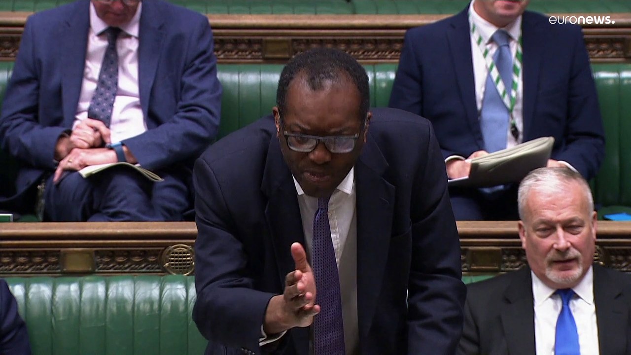 Royaume-Uni : Kwasi Kwarteng limogé et remplacé par Jeremy Hunt au ministère des Finances