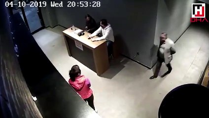 Patrondan çalışanlarına “ayağa kalkmadın” dayağı kamerada