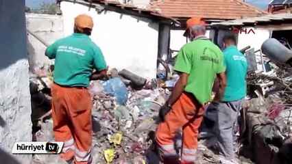 Burdur'da evden 5 kamyon çöp çıktı