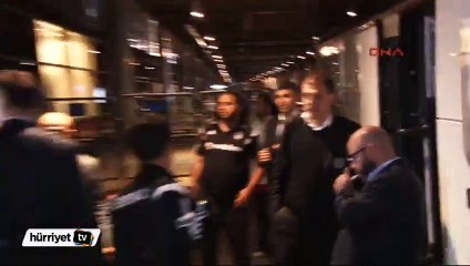 Beşiktaş'a olaylı karşılama!