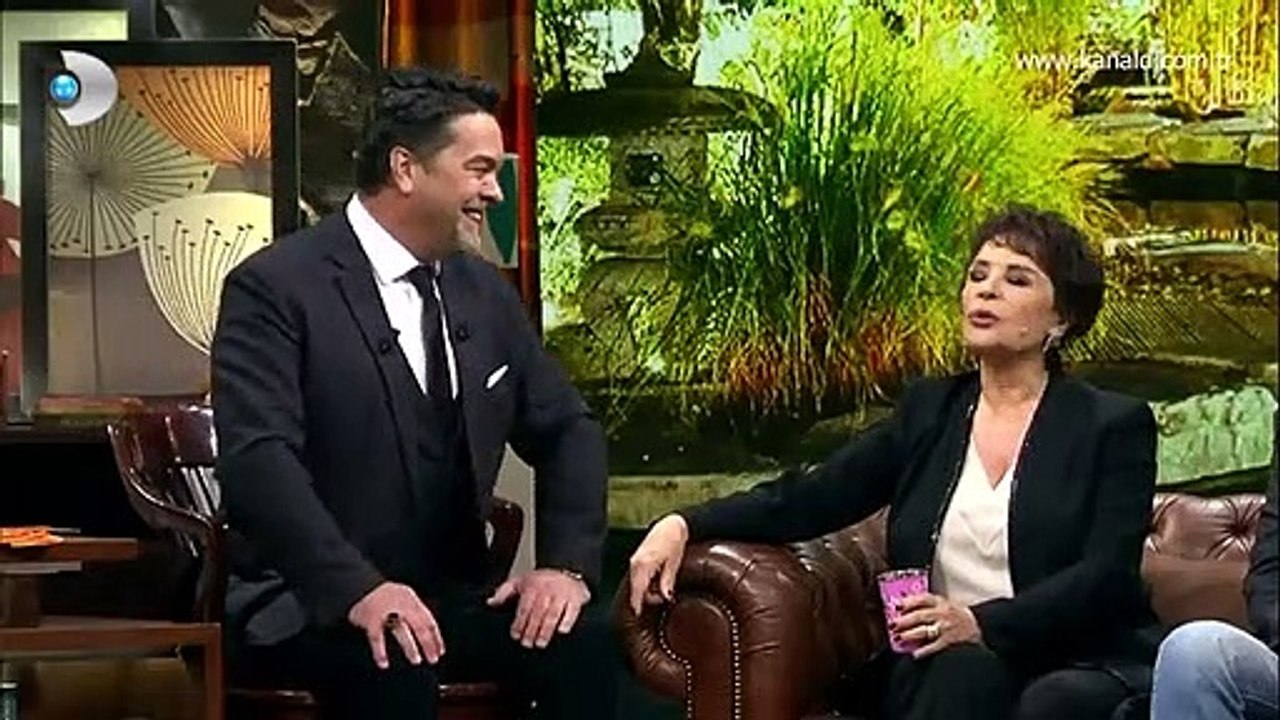 Hıçkırık’ın Nalan ve Kenan’ı Beyaz Show’da bir araya geldi