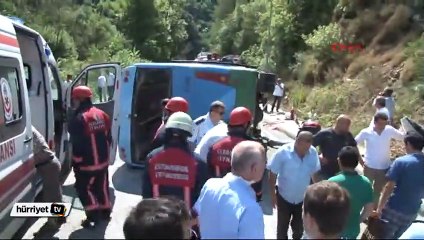 Beykoz’da halk otobüsü devrildi