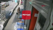 Beyoğlu'nda emniyet müdürlüğü önünde kadına silahlı saldırı anı güvenlik kamerasında
