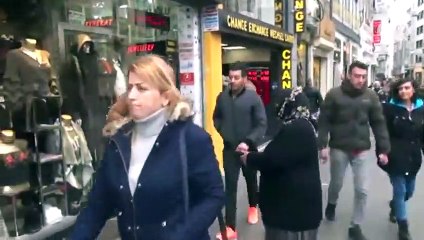 Engelli taklidi yapan dilenci yakalandı