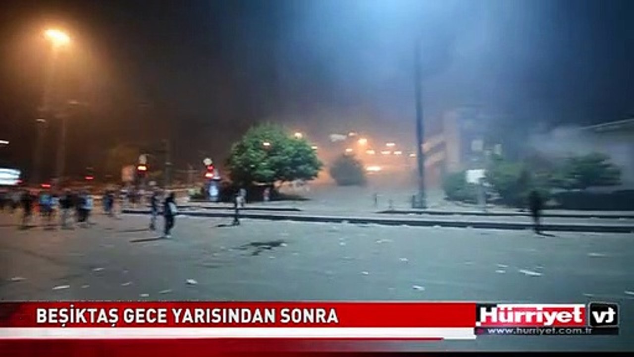 BEŞİKTAŞ GECE YARISINDAN SONRA TAKSİM GEZİ PARKI PROTESTOSU