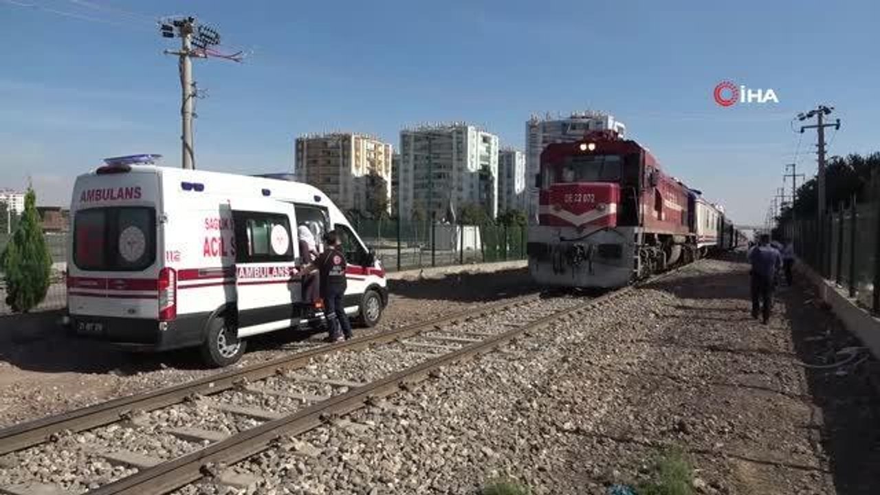 Üst geçit yerine yolu kullanan yaşlı adama tren çarptı