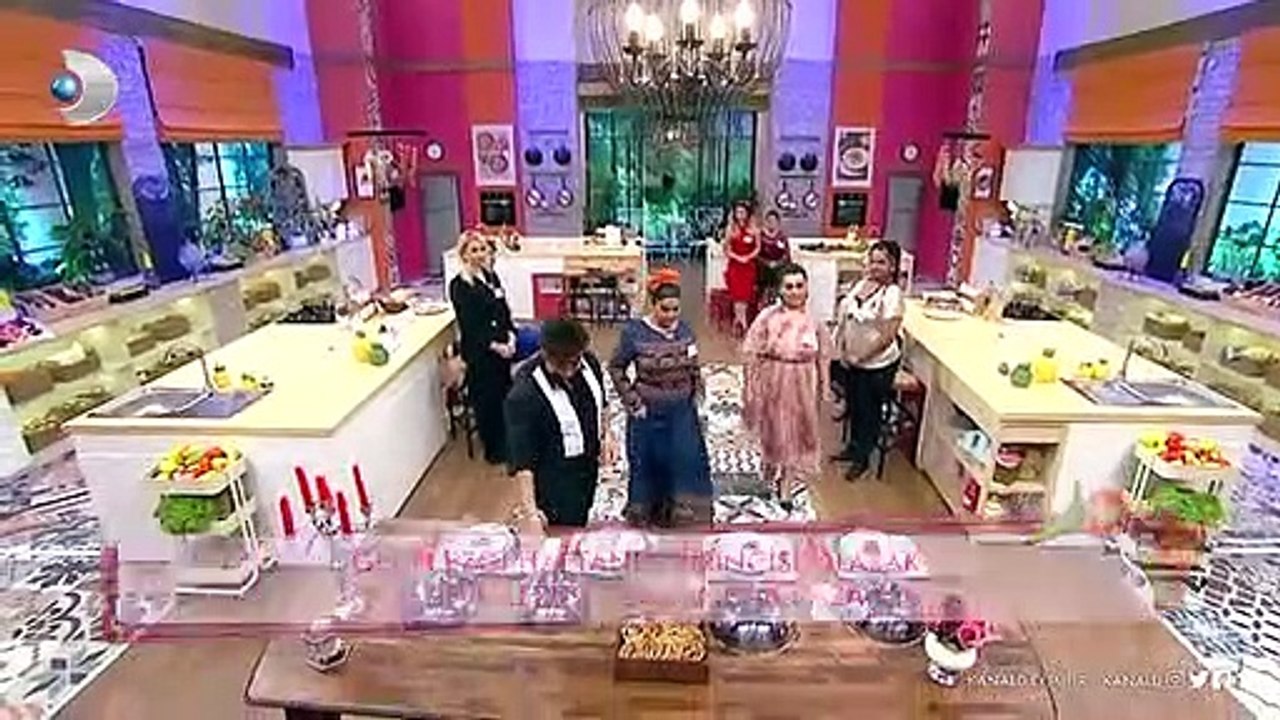 Ezgi 25 bilezik alarak rekoru eline geçirdi!