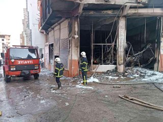 Gaziantep 3. sayfa: Gaziantep'te ecza deposunda korkutan yangın