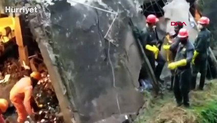 Son dakika... Hindistan’da 3 katlı bina çöktü! En az 10 ölü var...