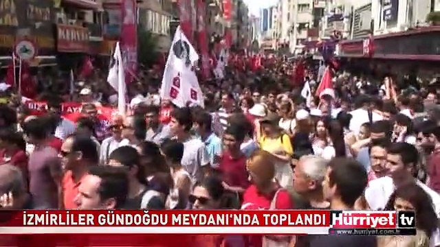 İZMİRLİLER TAKSİM GEZİ PARKI İÇİN GÜNDOĞDU MEYDANI'NDA TOPLANDI