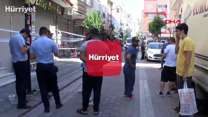 Zeytinburnu'nda çökme riski nedeniyle bir bina boşaltıldı