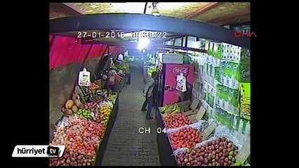 Tabancalı ve bıçaklı gasp girişimi kamerada