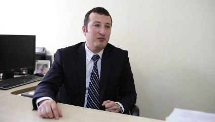 İşe iade davasını kazanan işçinin tekrar işe başlaması şart mı?