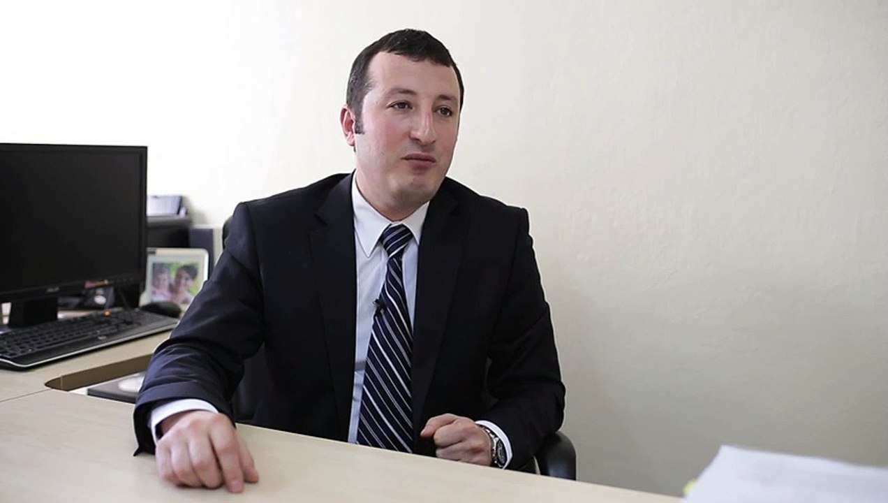 İşe iade davasını kazanan işçinin tekrar işe başlaması şart mı?