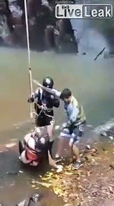 Quand tu fais du Freejump avec une corde trop longue... drame évité de justesse