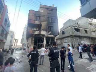 GAZİANTEP'TE ECZA DEPOSUNDA YANGIN