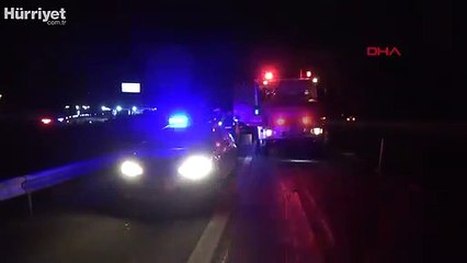 TIR'a çarpan minibüsteki 2 kişi öldü, 3 kişi yaralandı