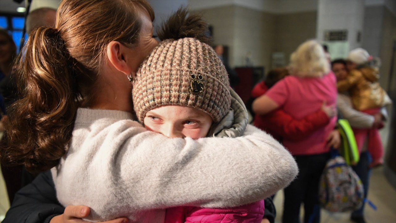 Was macht Russland mit entführten ukrainischen Kriegskindern?