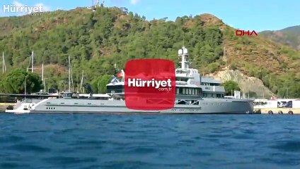 Ultra lüks yat Bold'a Marmaris'te 700 bin liralık yakıt ve gıda malzemesi ikmali