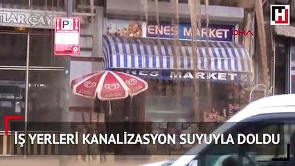 Скачать видео: Bitlis'te boru patladı, iş yerleri kanalizasyon suyuyla doldu