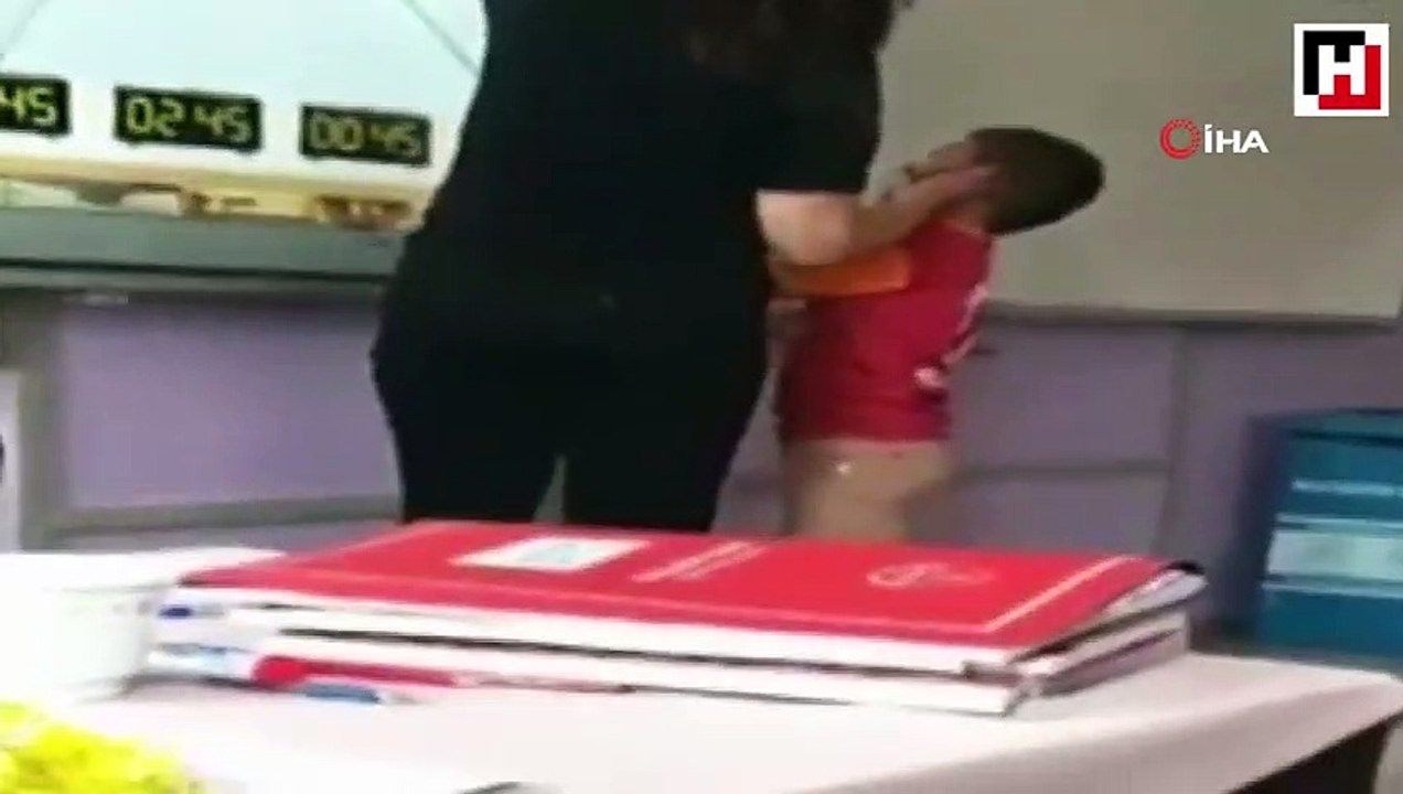 Öğrencisine vuran öğretmene soruşturma