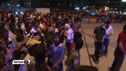 Taksim Meydanı'nda şüpheli çanta alarmı
