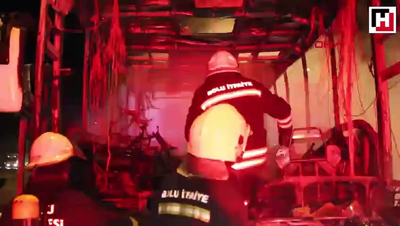 Tokat'a giden otobüs alev alev yandı