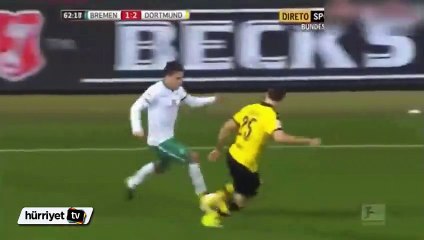 Rakibine 10 saniyede 3 kere bacak arası yaptı!