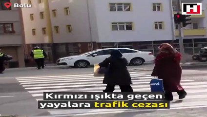 Kırmızı ışıkta geçen yayalara trafik cezası