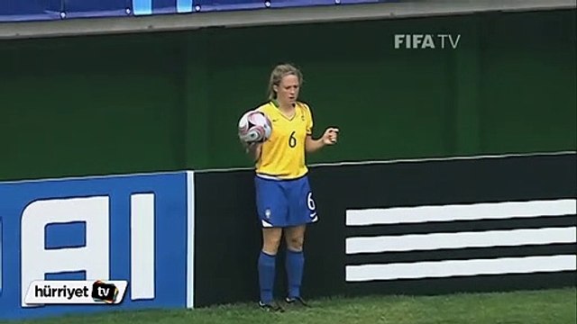 Kadın futbol takımından efsane gol