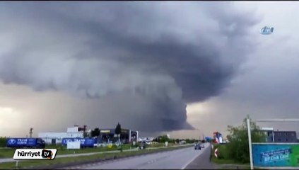 Edirne'de ilginç bulut gösterisi kameralara yansıdı