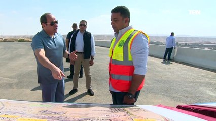 السيسي لـ أحد مهندسي مشاريع الطرق: الدوائر المرورية بتاعتكم دي مش شايف انكم مبالغين فيها قوي