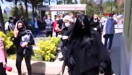 Bülent Ersoy'un annesi Necla Poyraz son yolculuğuna uğurlanıyor