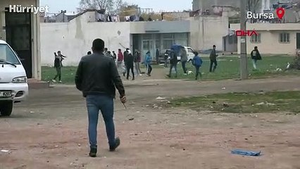 Halı sahada maç yaptılar polisi görünce böyle kaçtılar