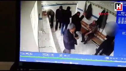 Pişman olan hırsız abdesthanede çaldığı parayı iade etti