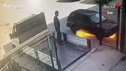 Otomobil bomba gibi patlayıp alev aldı! O anlar kamerada