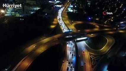 Sokağa çıkma kısıtlaması bitti, Bursalılar kilometrelerce araç trafiği oluşturdu