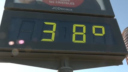 Télécharger la video: Vuelve el calor a muchas zonas de España con temperaturas de más de 30 grados