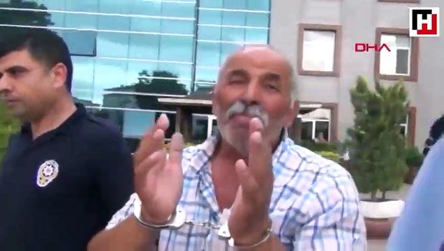 Evden uzaklaştırılan koca eşinin yüzüne tuz ruhu attı