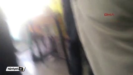 Oy pusulasının fotoğrafını çekti sandık başkanı iptal etti