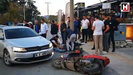 Motosikletin otomobile çarptığı feci kaza güvenlik kamerasında