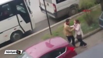 Sevgililer cadde ortasında tekme tokat kavga etti