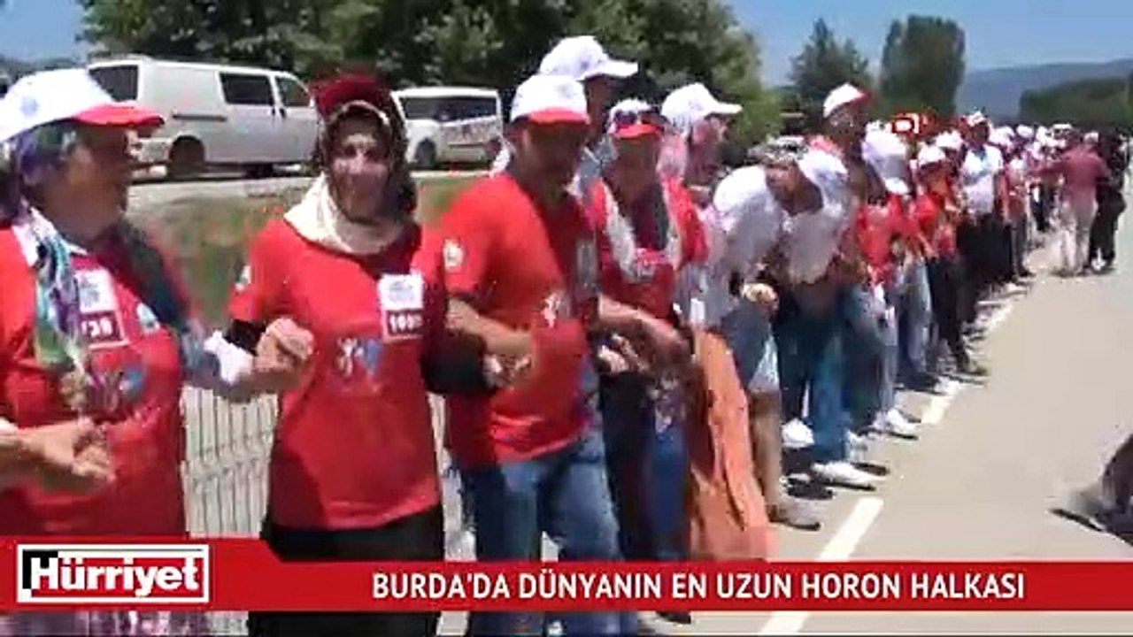 Bursa'da dünyanın en uzun horon halkası denemesi yapıldı