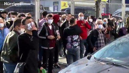 Büyükçekmece'de 8 katlı iş yerindeki yangın korkuttu