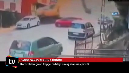 Kontrolden çıkan kepçe caddeyi savaş alanına çevirdi