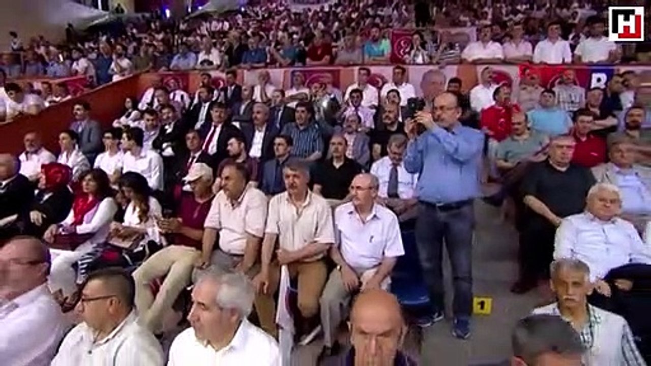 Devlet Bahçeli'den çok sert sözler: "Saat ayarlı alçaklar"